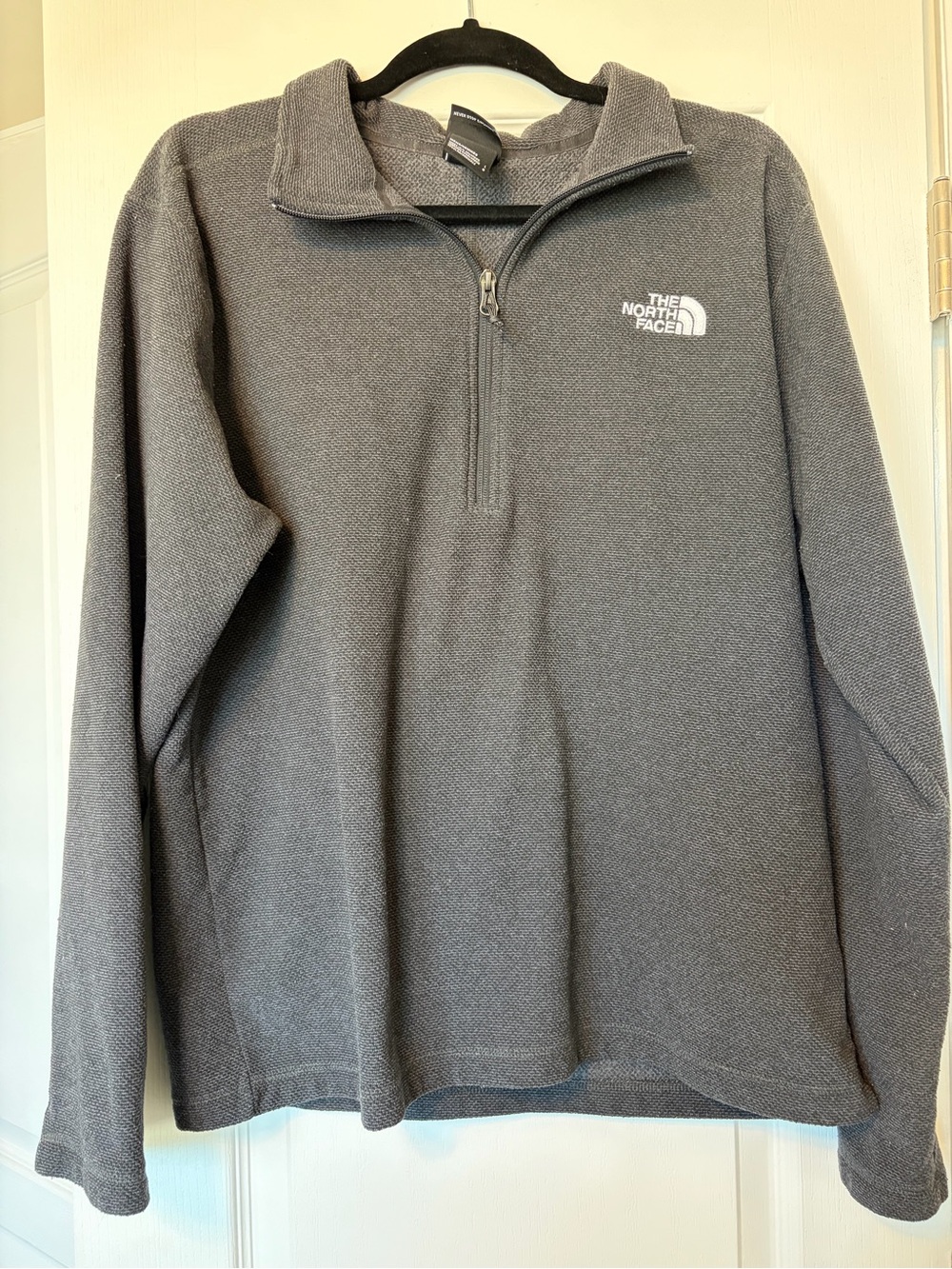 The North Face Mens 1/4‎ Zip Sweater Fleece Pullover Charcoal Gray Size L